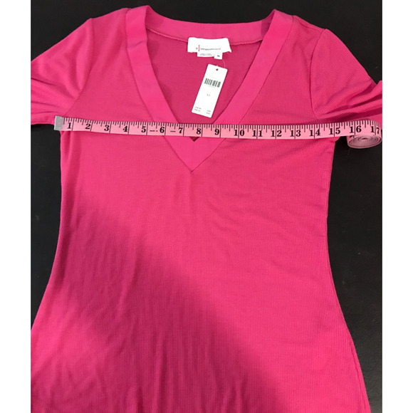 Anthropologie V-Neck Pink/Rose Top - Size Extra Small - Picture 7 of 10